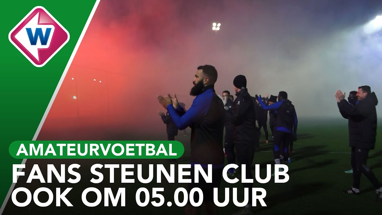 Vuurwerk en fakkels: fans Quick Boys steunen spelers ook bij training om 05.00 uur