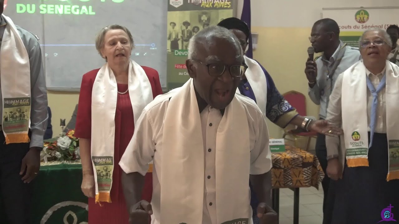 SCOUTS DU SENEGAL:  Hommage aux Ain&eacute;s (08 Mai)