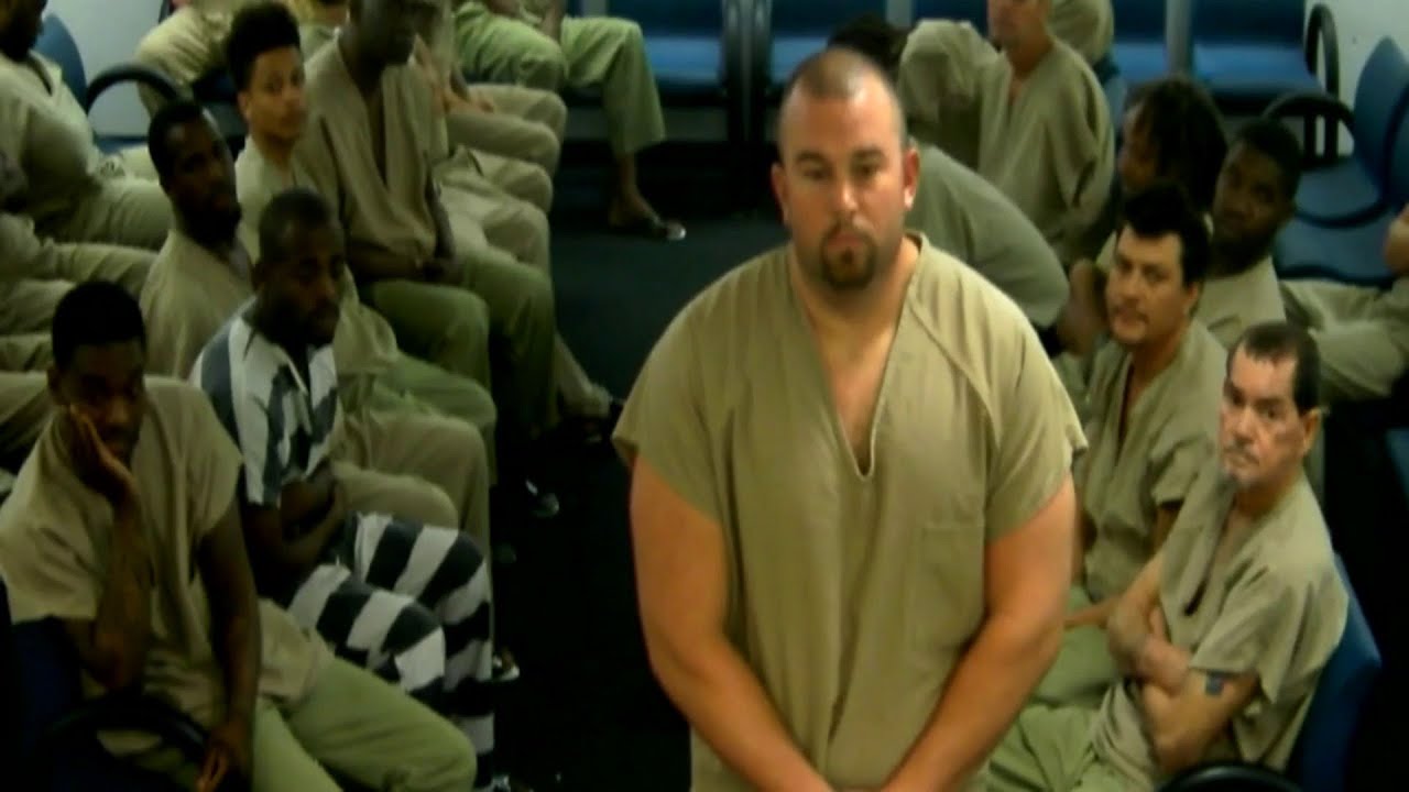 Police officer accused of beating wife faces judge