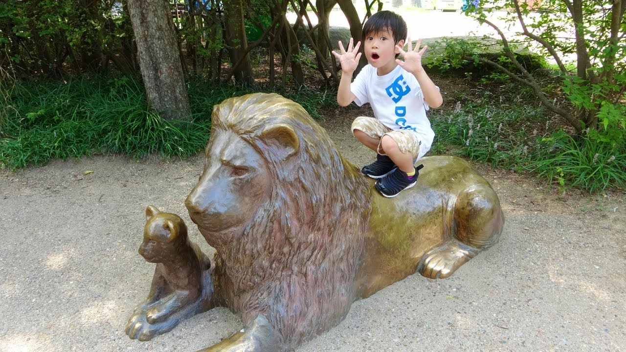 おでかけ 天王寺動物園へいったよ！ヤギさんにエサをあげたよ！ レオスマイル