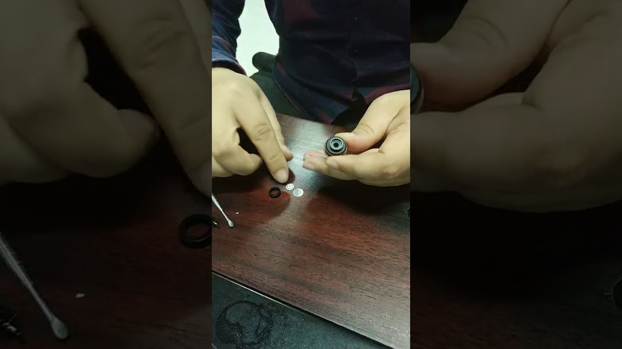 Disassemble the mouthpiece of Origin dry herb vaporizer