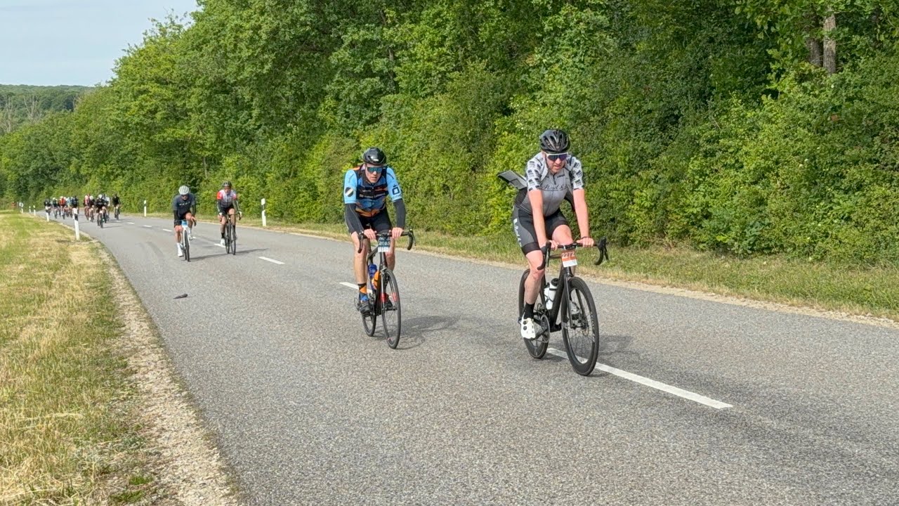 Watching the Schleck Gran Fondo near Niederdonven