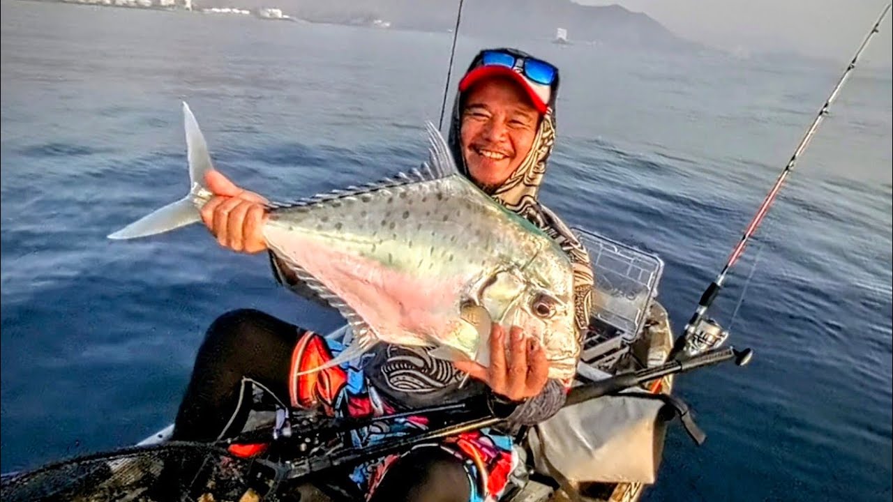 FUJAIRAH KAYAK FISHING //  HARVEST //light set up // ulralight //  jigging 