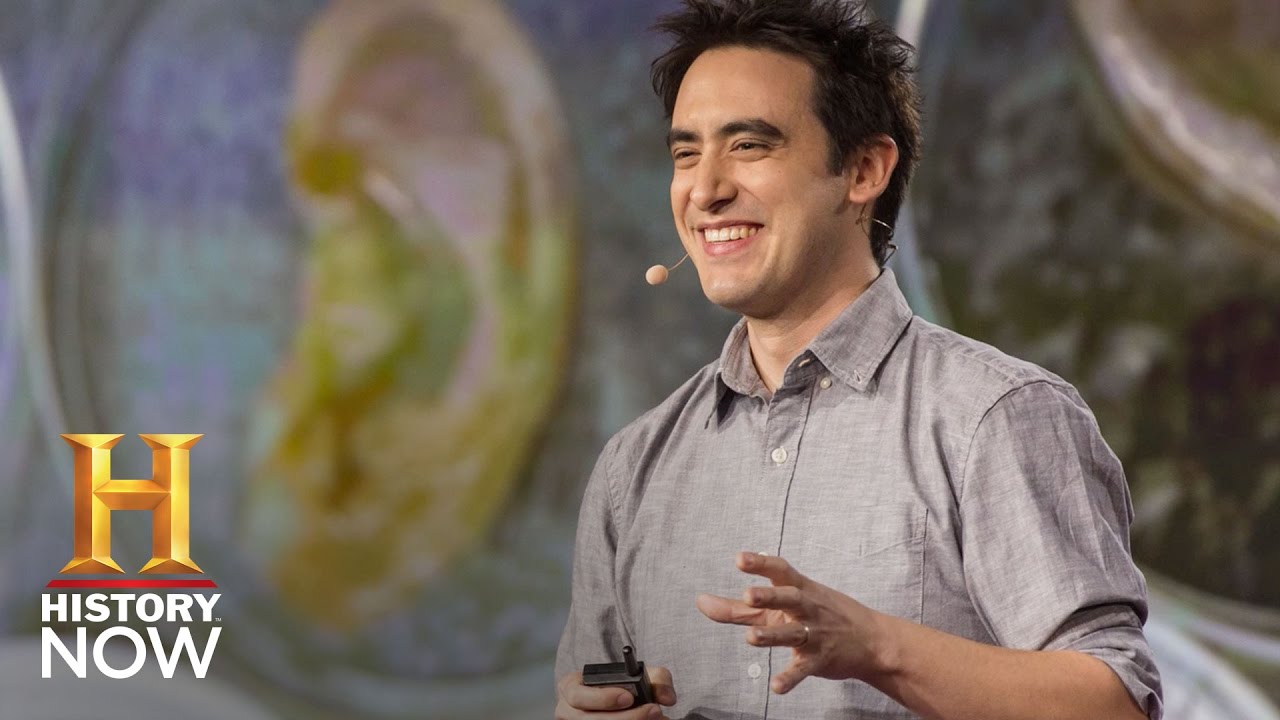 Dr. Andrew Pelling Grows Human Ears Inside Apples | History NOW