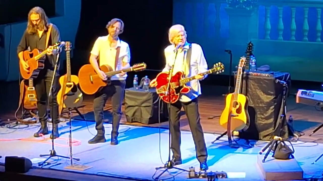 Justin Hayward - Blue Guitar (Justin Hayward/John Lodge song) [Tivoli Utrecht 13th October 2025]