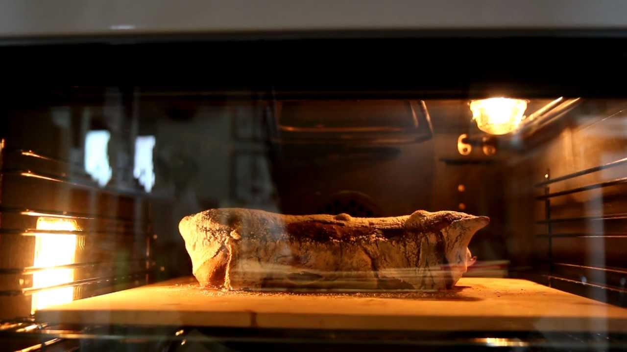 Surdejs brød Bagt På Mørk Øl & Malt Mel