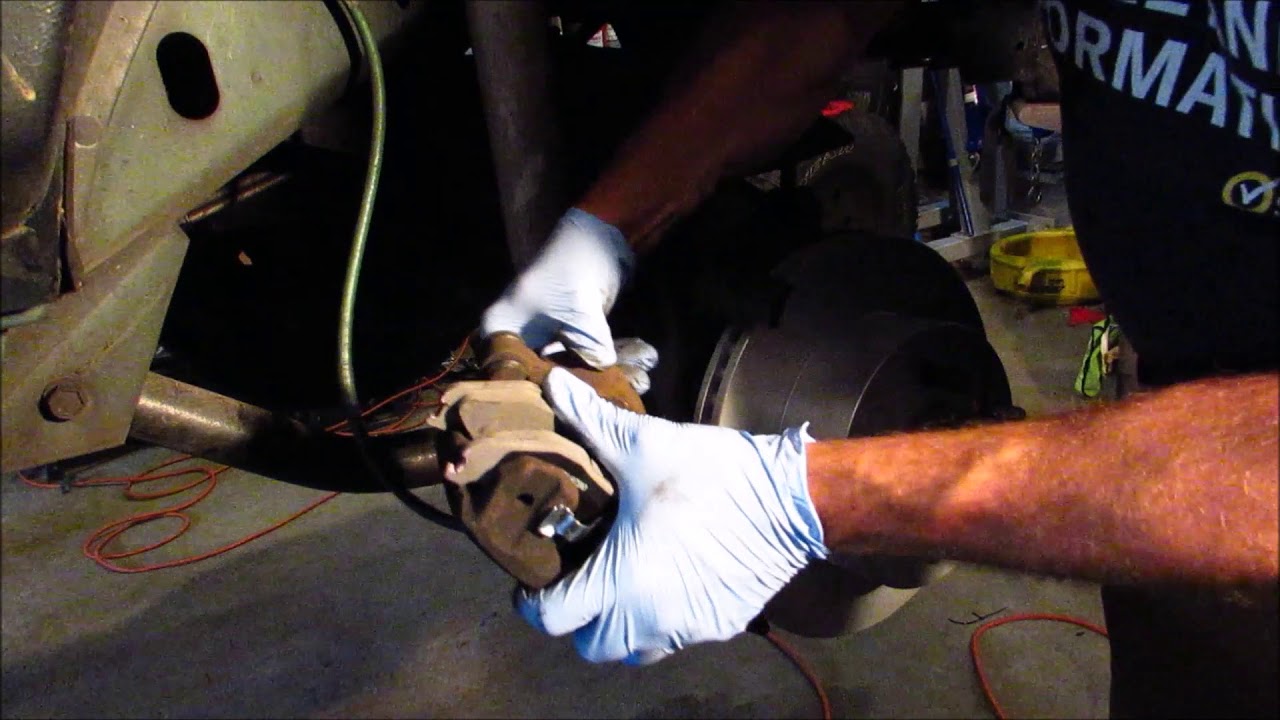 Jeep Cherokee brake job pad rotor and caliper replacement