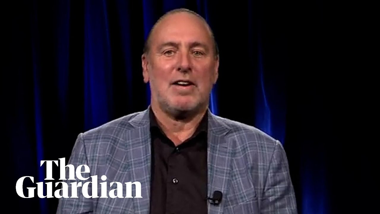 Brian Houston vows to fight allegations of concealing his father's child sex abuse