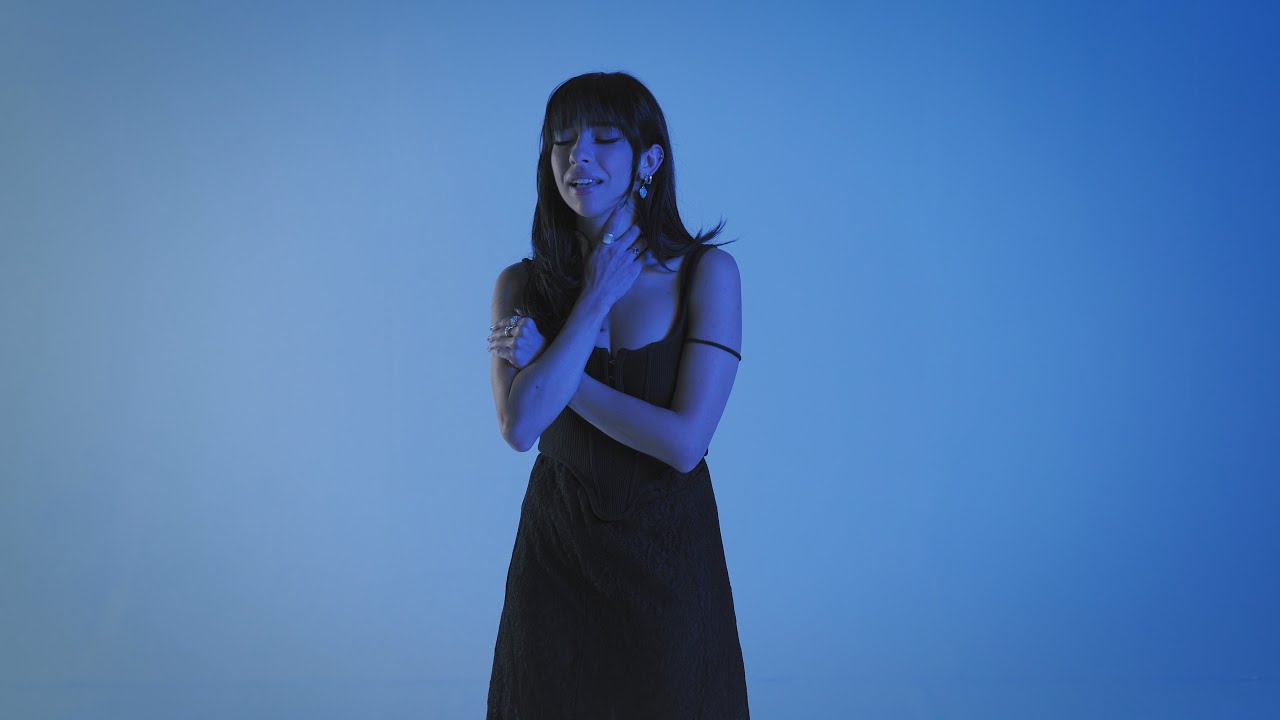 Luna Racini - Maglione Blu (Official Video)