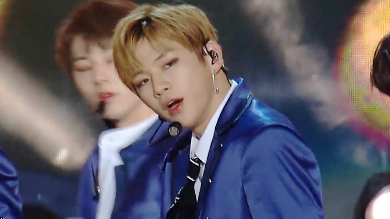 Wanna One - Lightㅣ워너원 - 켜줘 [SBS Super Concert in Suwon Ep 2]
