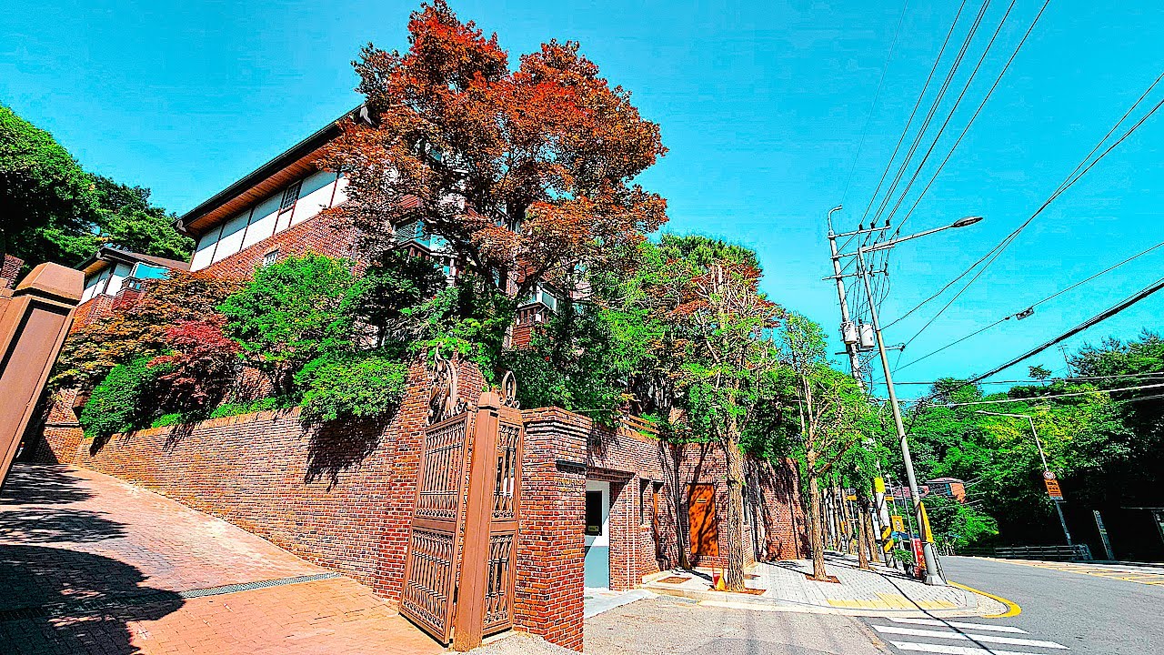 성북동 현대빌라 외관은 오랜 세월의 흔적이 느껴지지만 내부 컨디션은 완벽한데요~!!