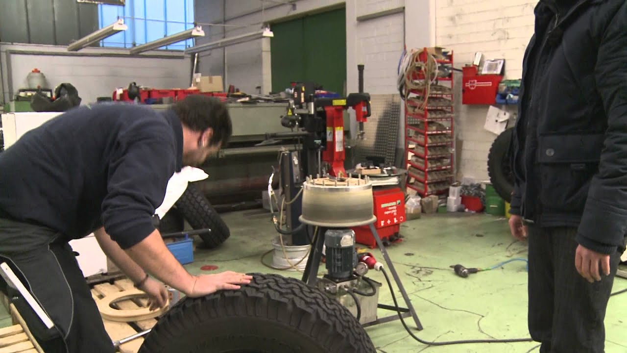 Offroad - Reifenwechsel der Hutchinson Beadlock Felge