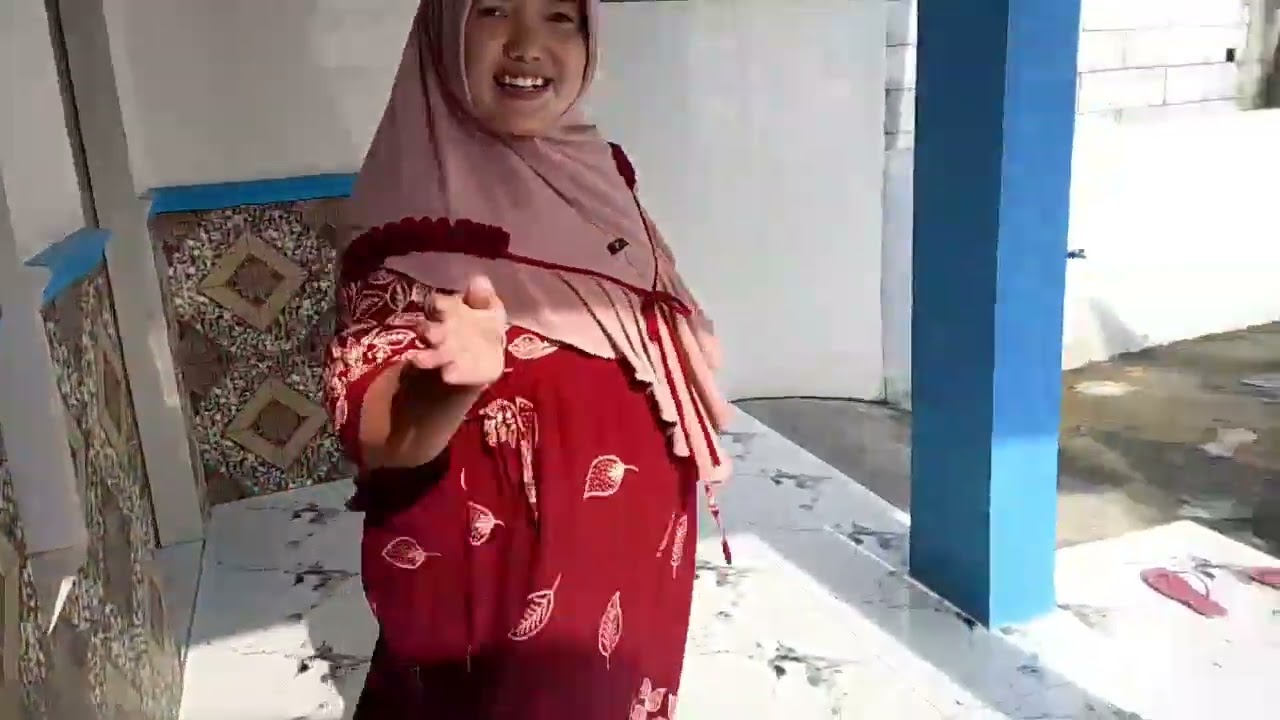 Habis sarapan🍛 lanjut buka belanjaan🛍️