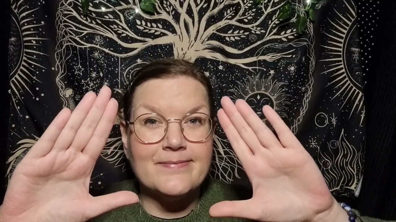 Healing the fear of being seen. Reiki healing and lightlanguage for healing the fear of being seen.