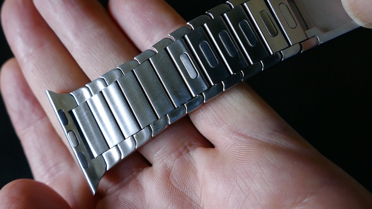 Apple Watch OULUOQI Link Bracelet in 4k UHD