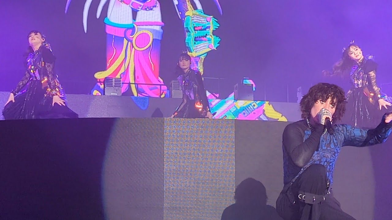 Bring Me the Horizon with BABYMETAL - Kingslayer with intro live at NEX_FEST Kobe 2023.10.31.