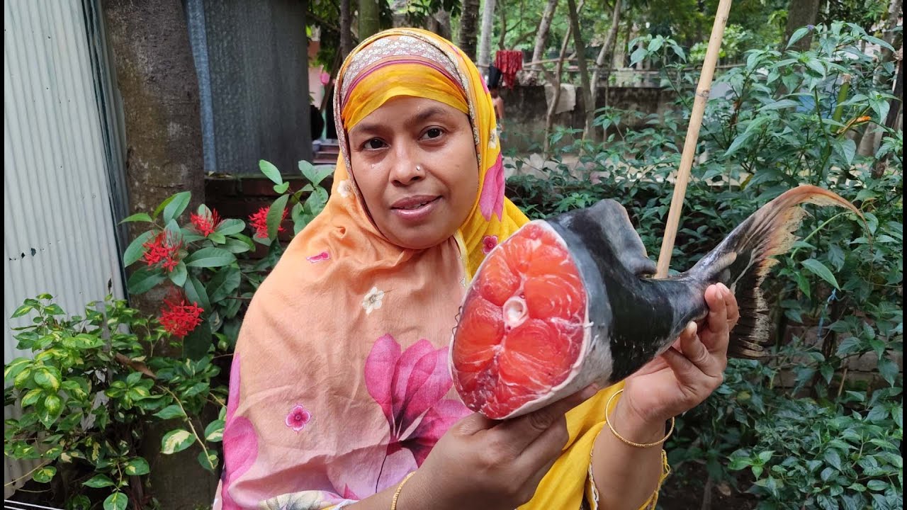আজ আমাদের ভিলেজ বাংলা কিচেনে পদ্মা নদীর বিশাল বাগাইর মাছ রান্না হল কি যে মজা মজা রে মজা