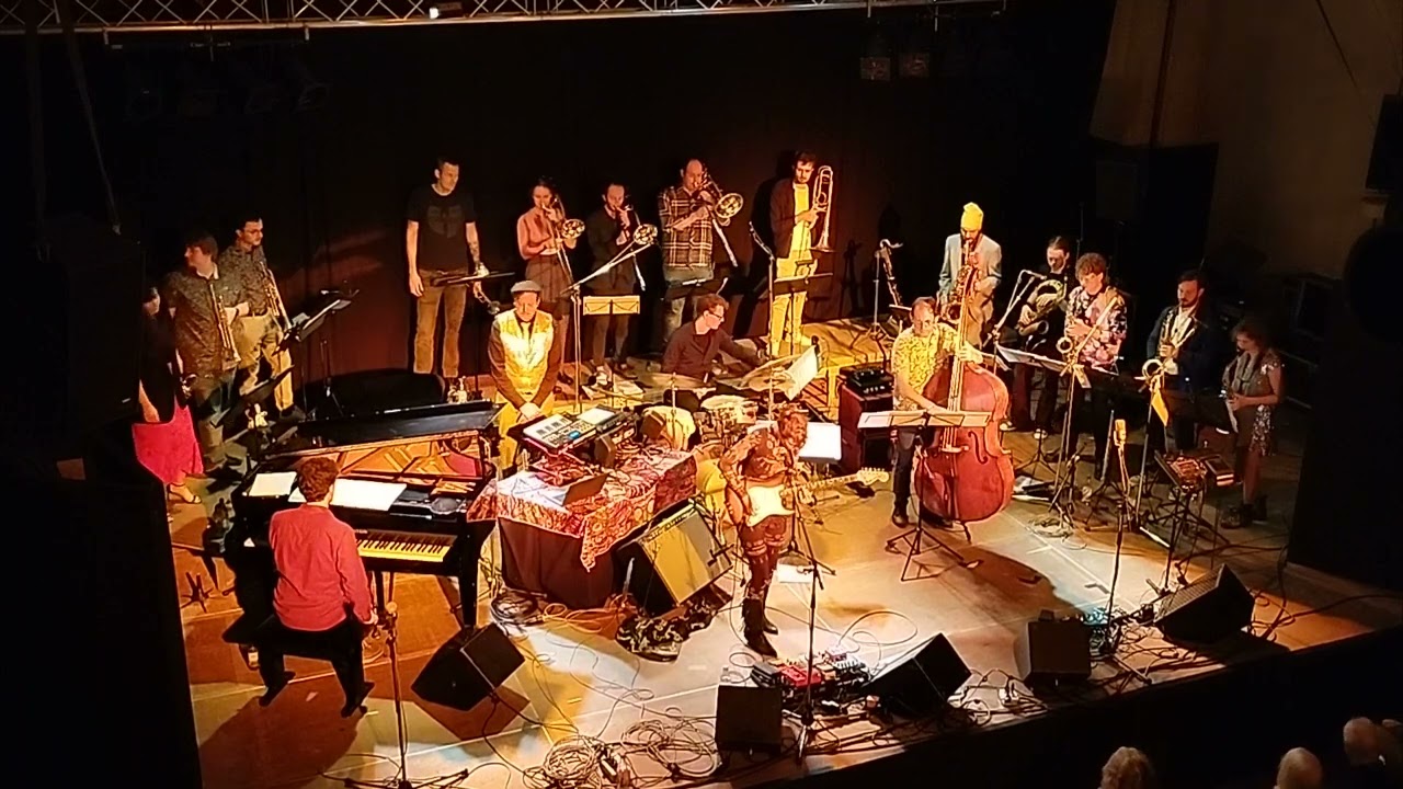 Monika Roscher Bigband - 8 Prinzessinnen