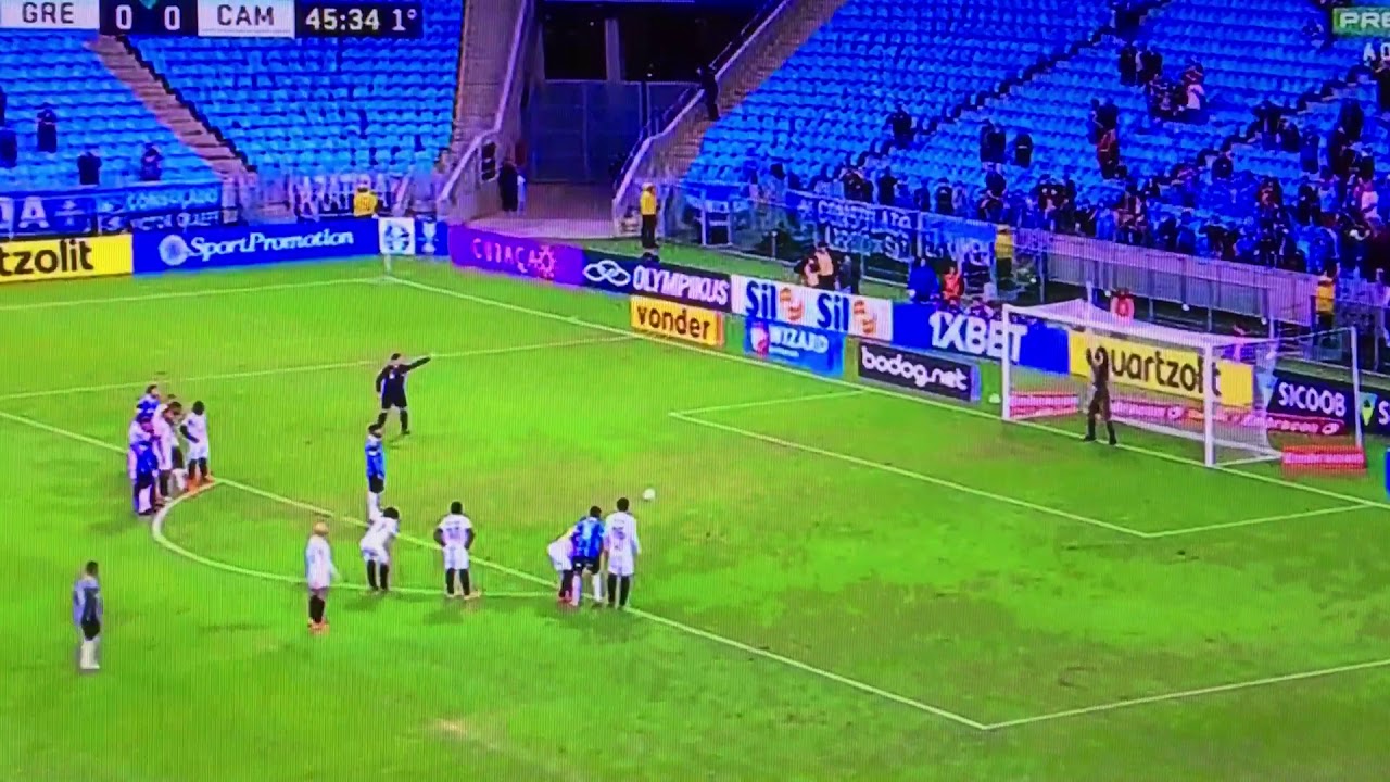 Andr&eacute; Erra Penalti Gr&ecirc;mio 0 X 0 Atl&eacute;tico-MG