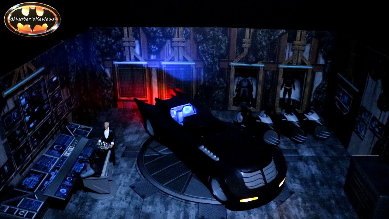 Extreme Sets Batcave 2.0 Cave Batman 1:12 Scale Diorama McFarlane DC Multiverse Review