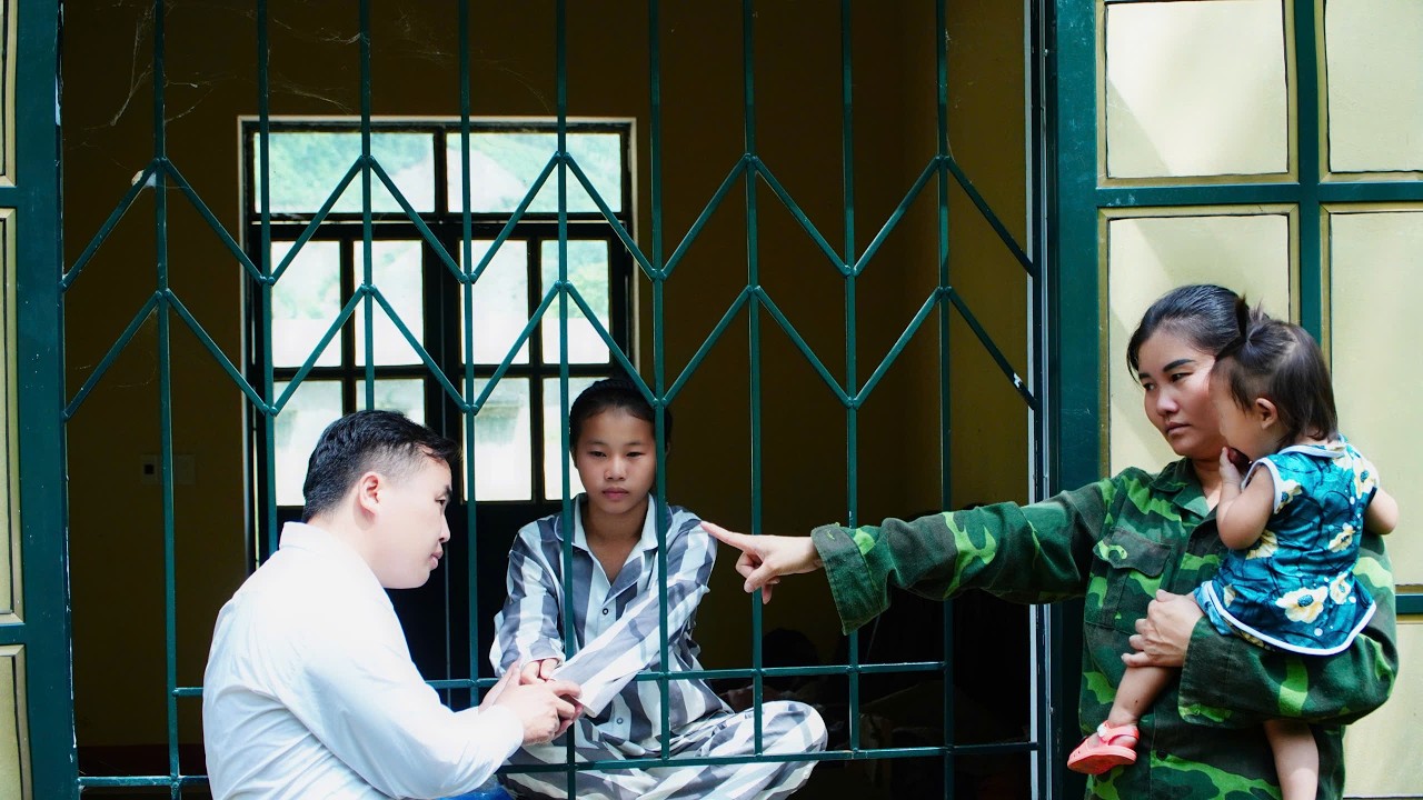 Ex-husband decides to save the mistress; female veteran left helpless.
