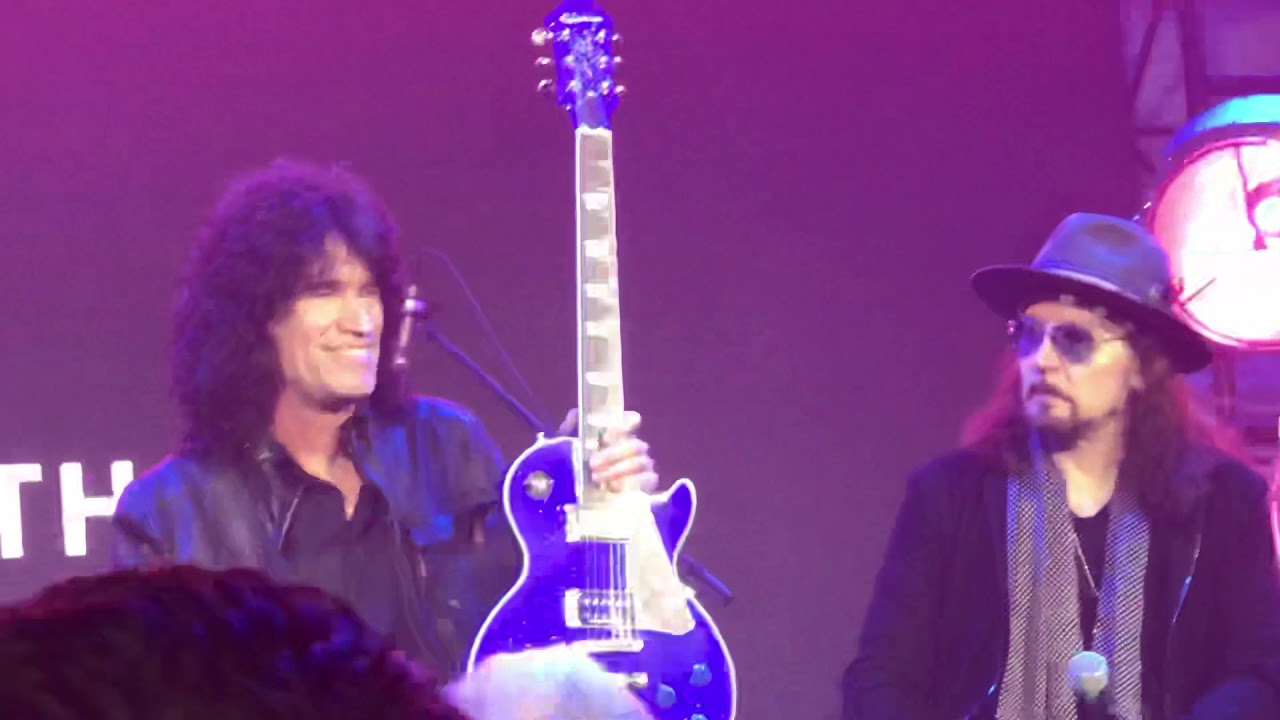 Tommy Thayer and Eric Singer at Gibson NAMM 2020