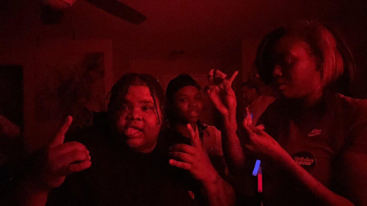 GLOW PARTY TIME 🥳