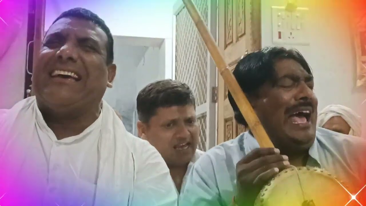नगरिया में रमता सा जोगी आया है