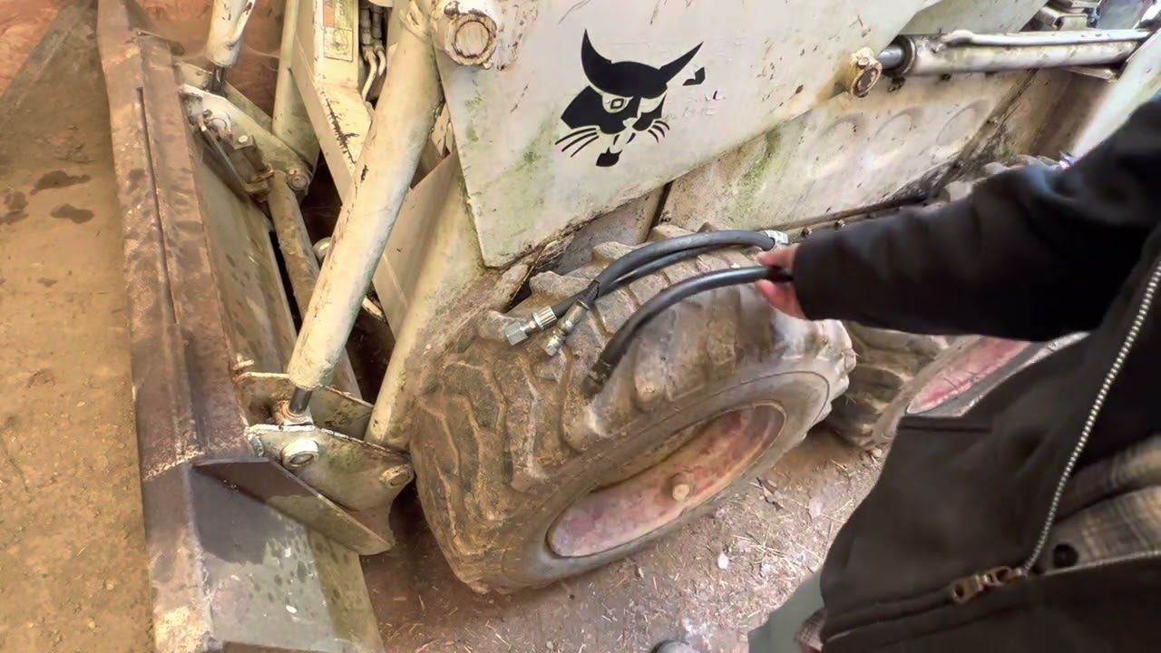 Замена гидравлического шланга на Bobcat с гидравлической утечкой *ИСПРАВЛЕНО* #bobcatequipment