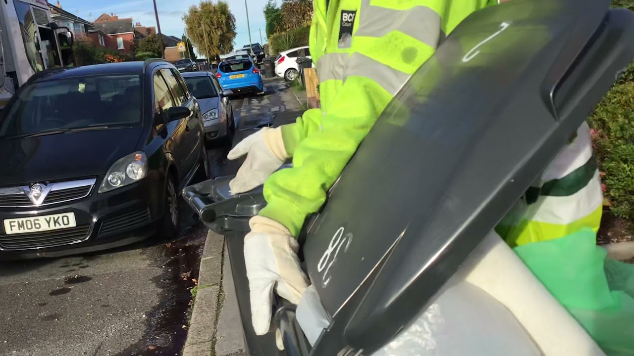General Waste bin men emptying bins in Bournemouth part 2 (18/11/2021)