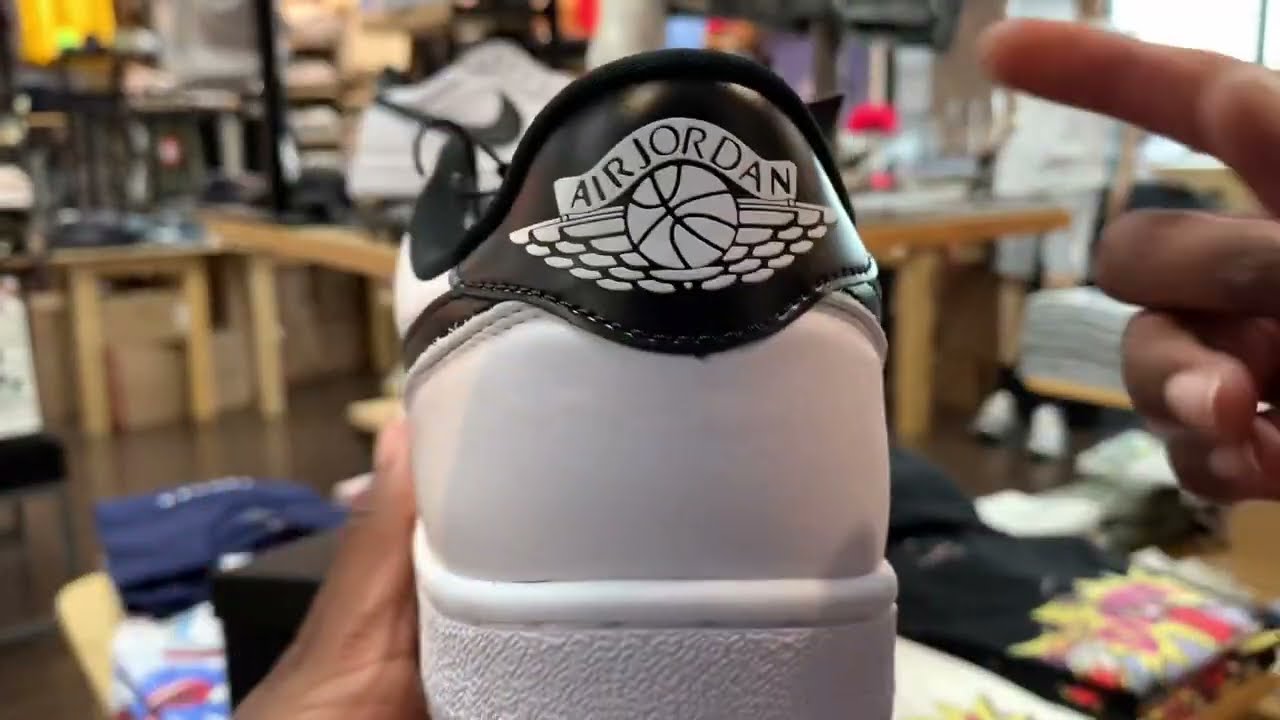 [Review 189] - Jordan 1 Retro Low 85: Metallic Black 2024