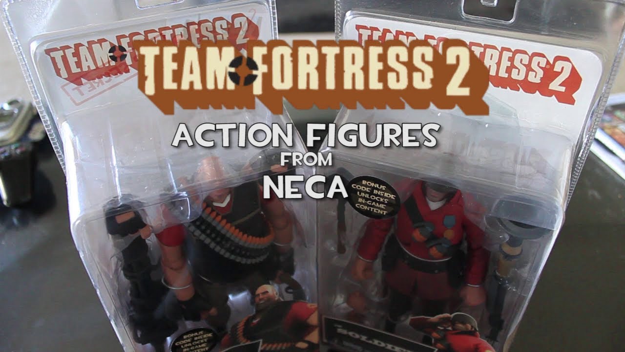Unboxing the TF2 Soldier and Heavy Figures from NECA
