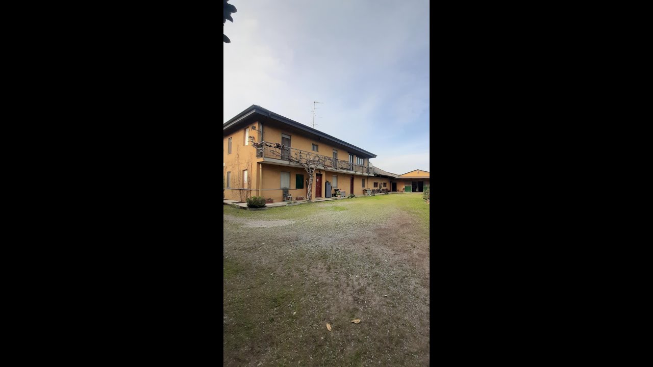 Centro ippico in vendita a Momo