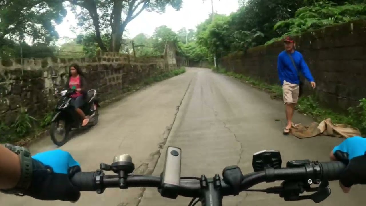 Short Ride with Btwin Riverside 900