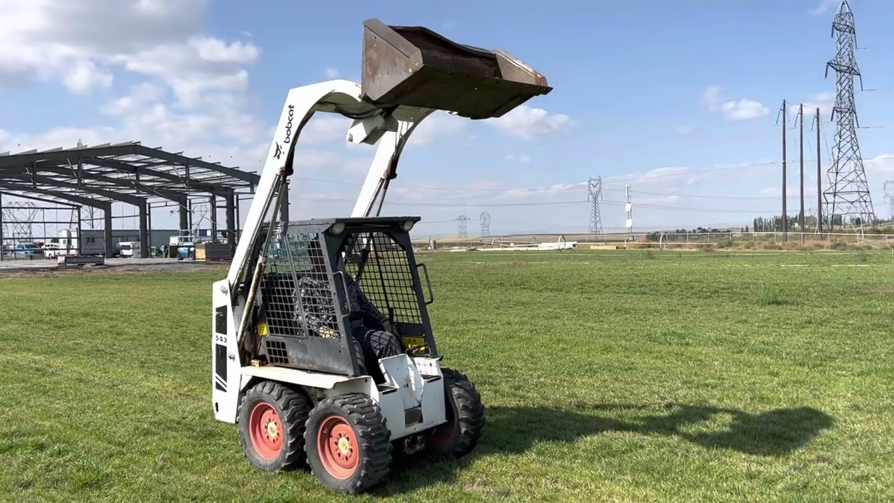 Lot 177A Bobcat 543 Skidsteer