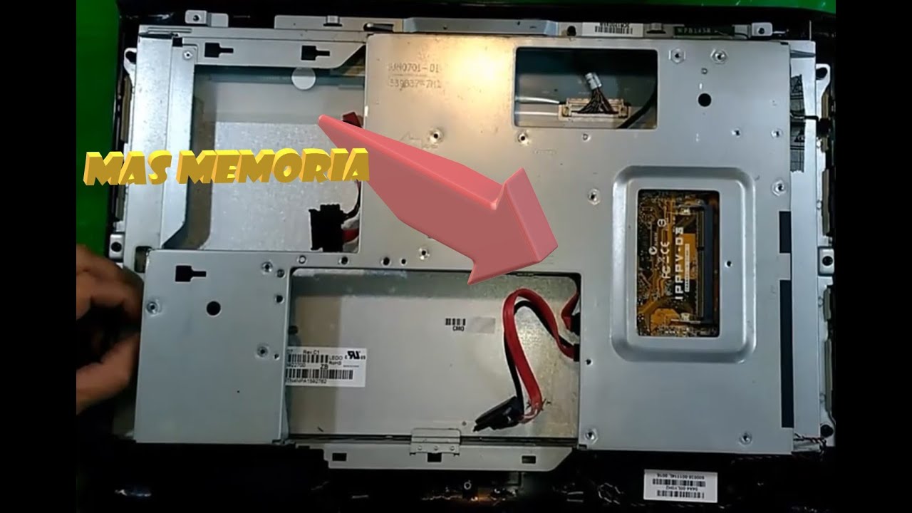 Ampliando memoria RAM Compaq Presario CQ1 - desensamblado y limpieza.