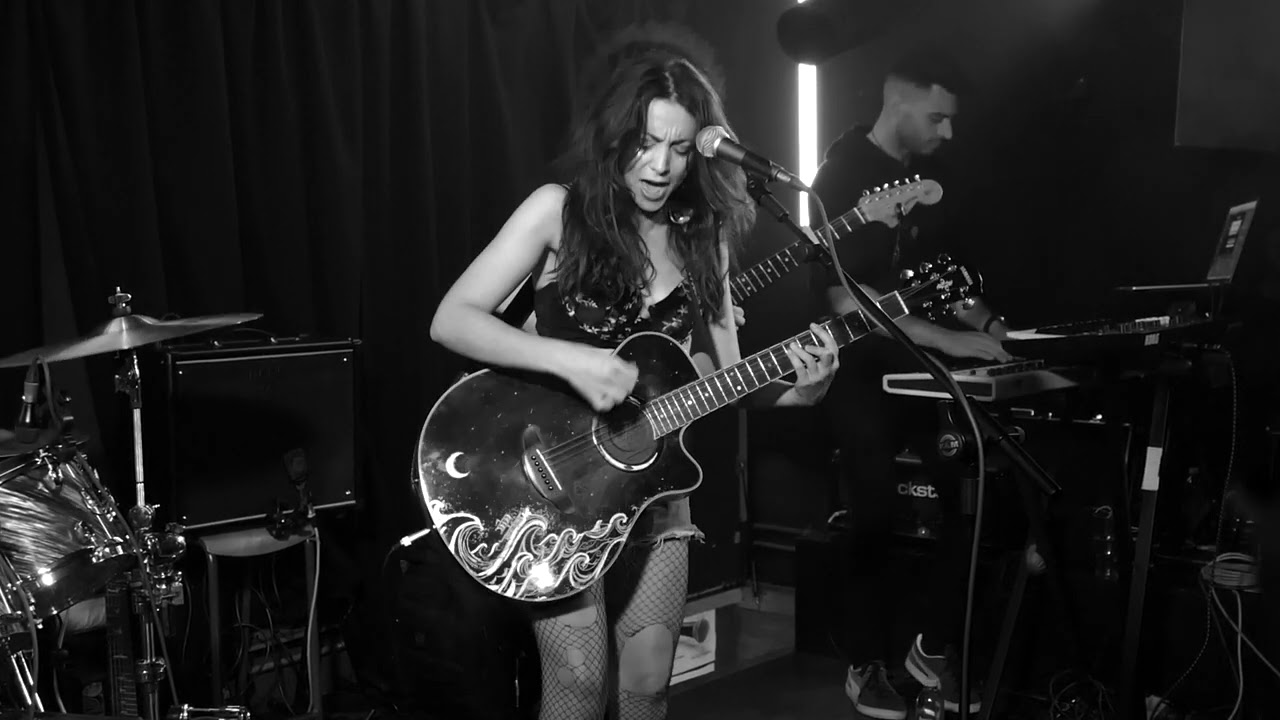 Estelle Mey ~ Bare Heart ~ Ramsgate Music Hall