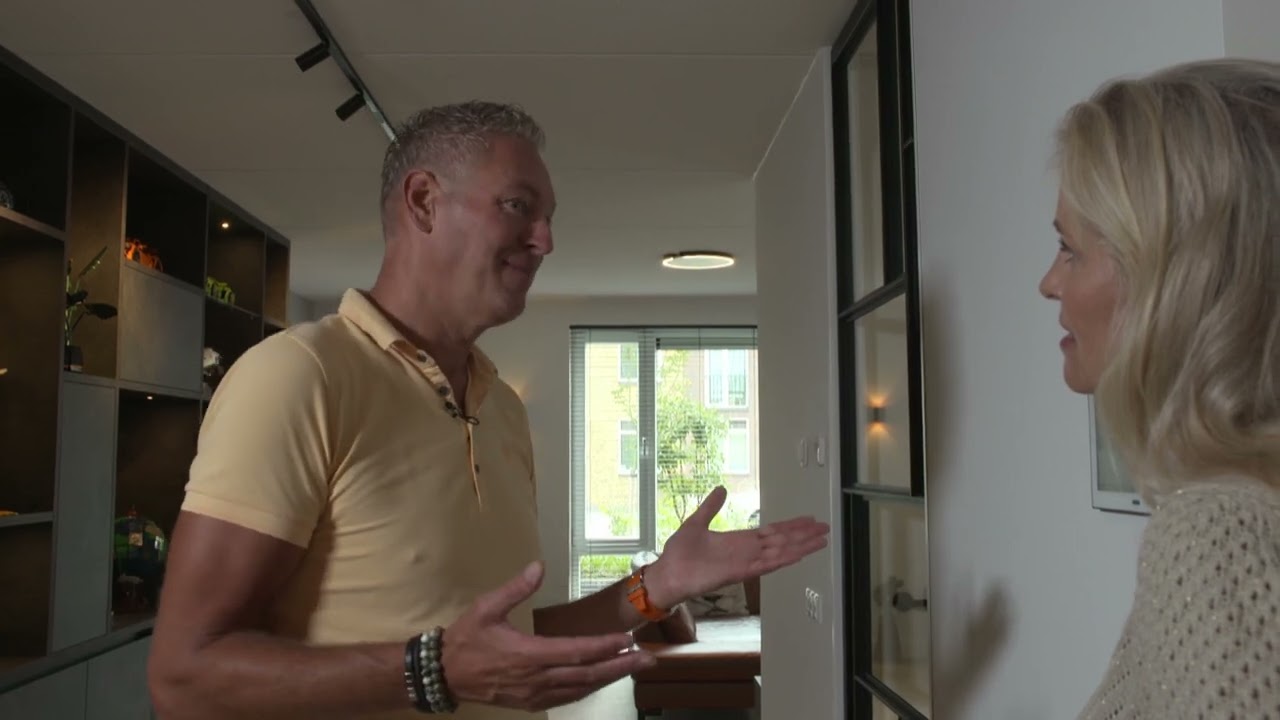 Complete Smart Home tour in nieuwbouw woning met scènes voor licht, zonwering beveiliging én muziek