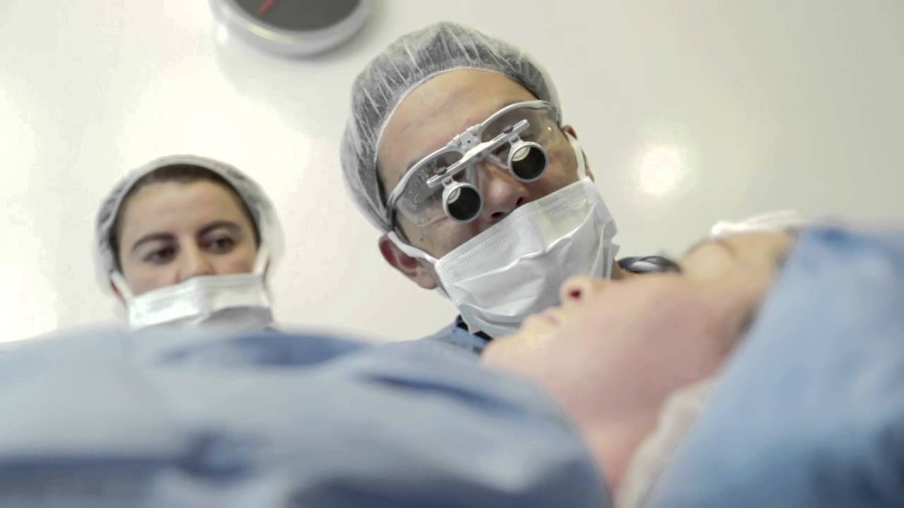 Trasplante de Cejas explicado por Rene Rodríguez - 2RMD