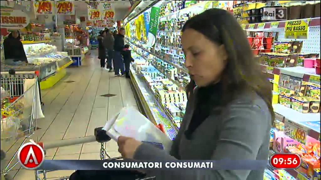 Spesa coi buoni sconto di Romina ad Agor&agrave; - Rai 3