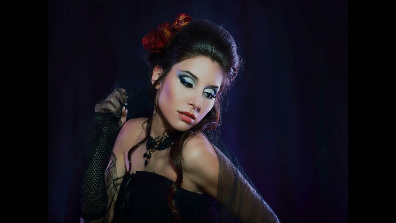 Dramatic Dark Gothic Portraits Inspiration for Halloween photoshoot: A Slideshow of Striking Beauty