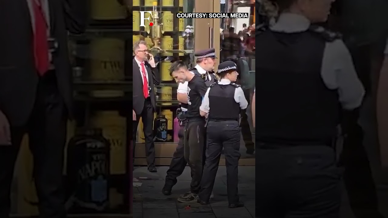 London Police Arrest Man For Stabbing 11-Year-Old Girl In Leicester Square | Subscribe to Firstpost