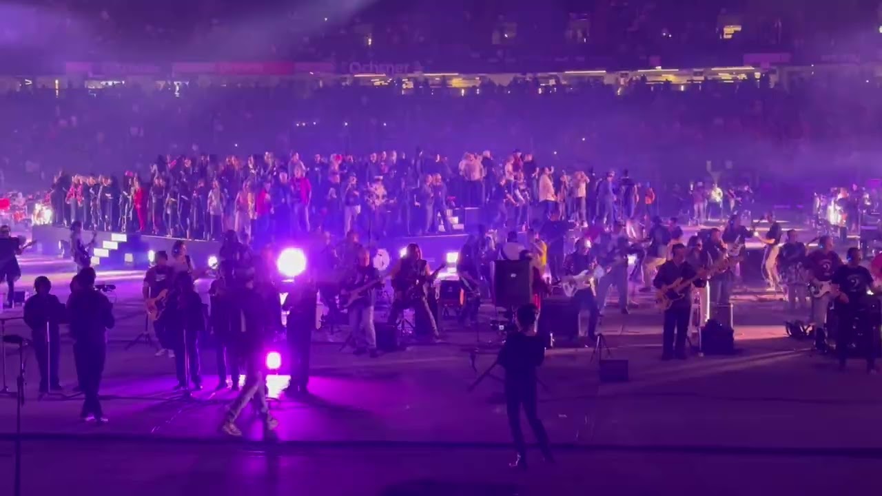 Rockin1000 Proud Mary Tina Turner