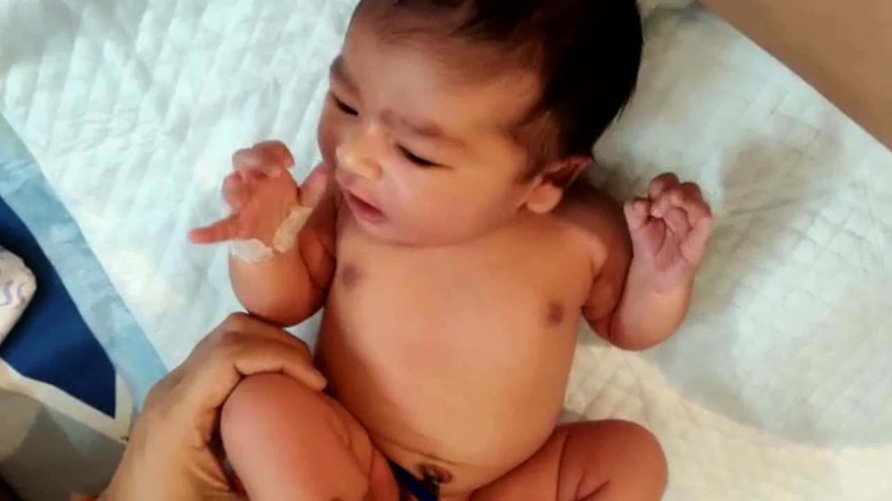 MY 1 DAY OLD BABY'S 1st BATH AT THE HOSPITAL | HOW TO BATH A NEWBORN | AsianBeautySarmistha