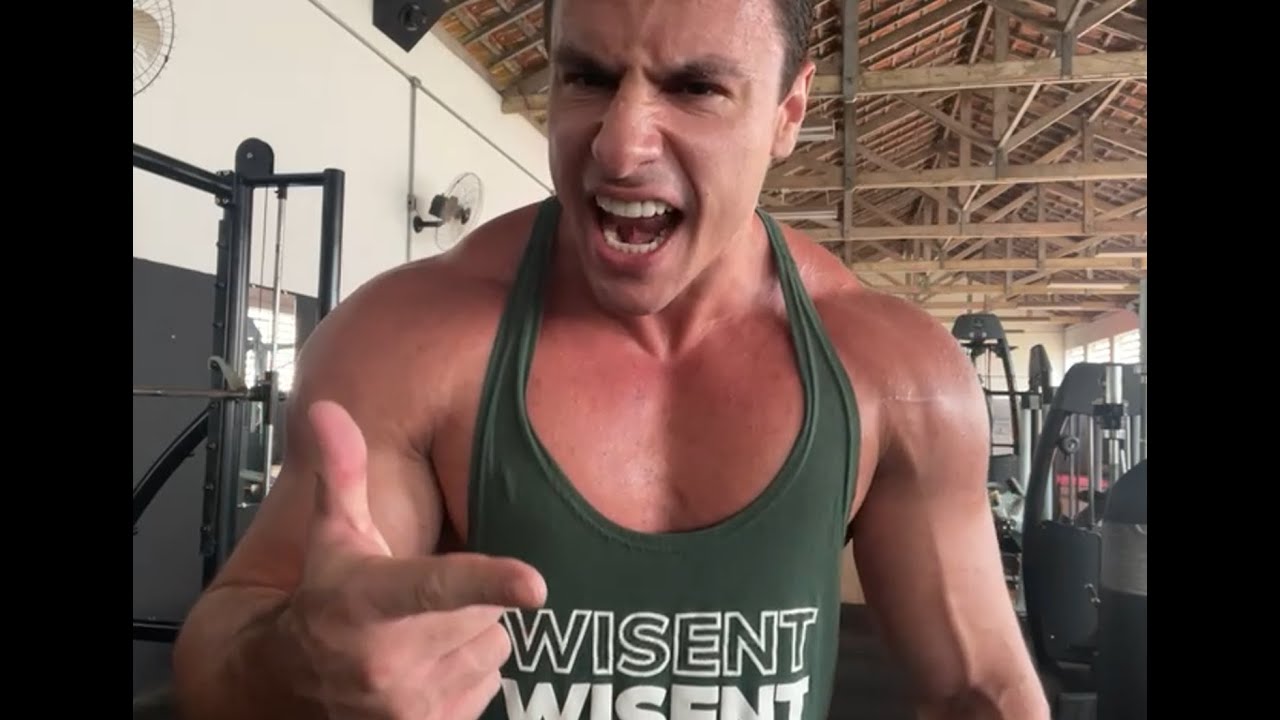 XANDÃO NA ACADEMIA ACABANDO COM TUDO