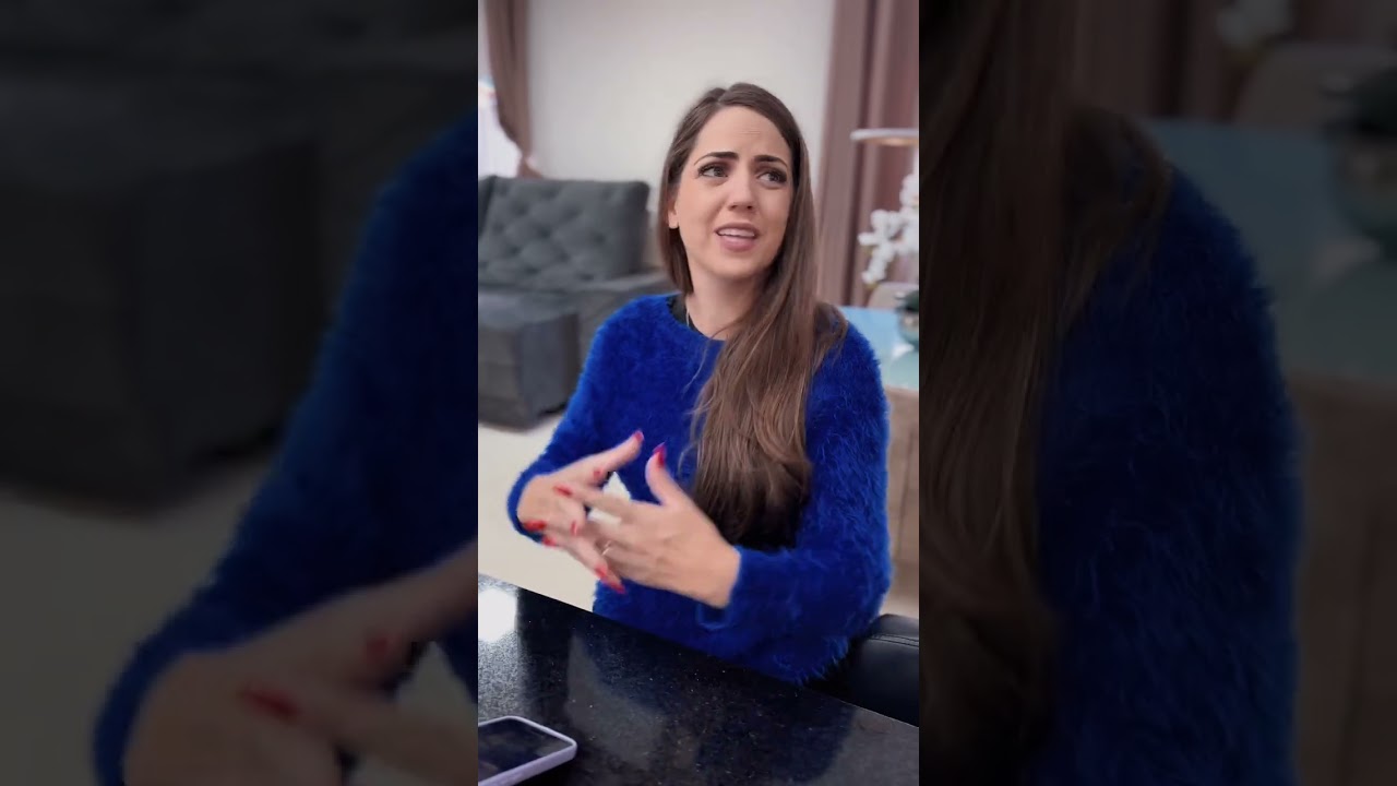 Eu em casa passando m4l, enjoada por causa da gestação e meu marido com a mãe dele!