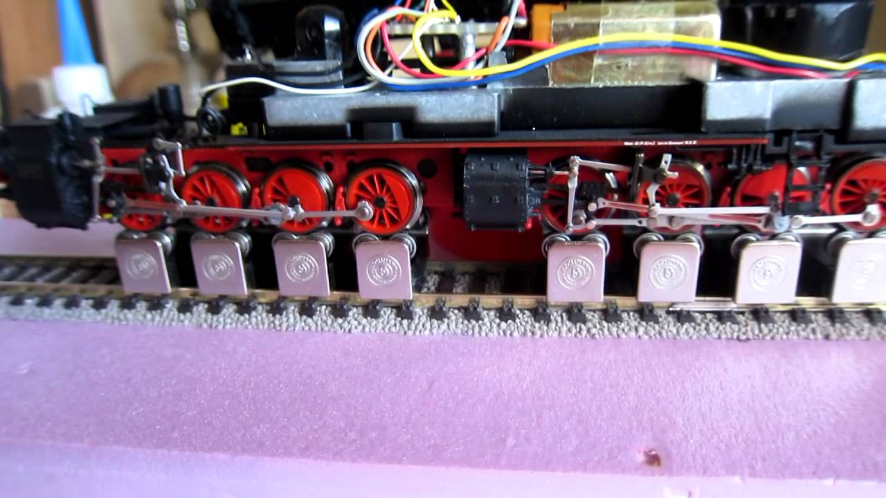 Old Rivarossi BR 96 with LokSound V4.0.MOV
