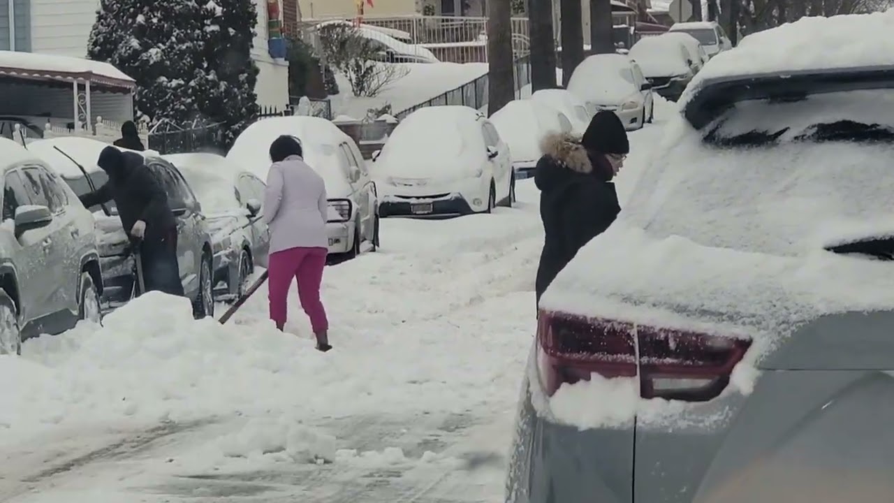 Snow storm ln new York city! Must watch!