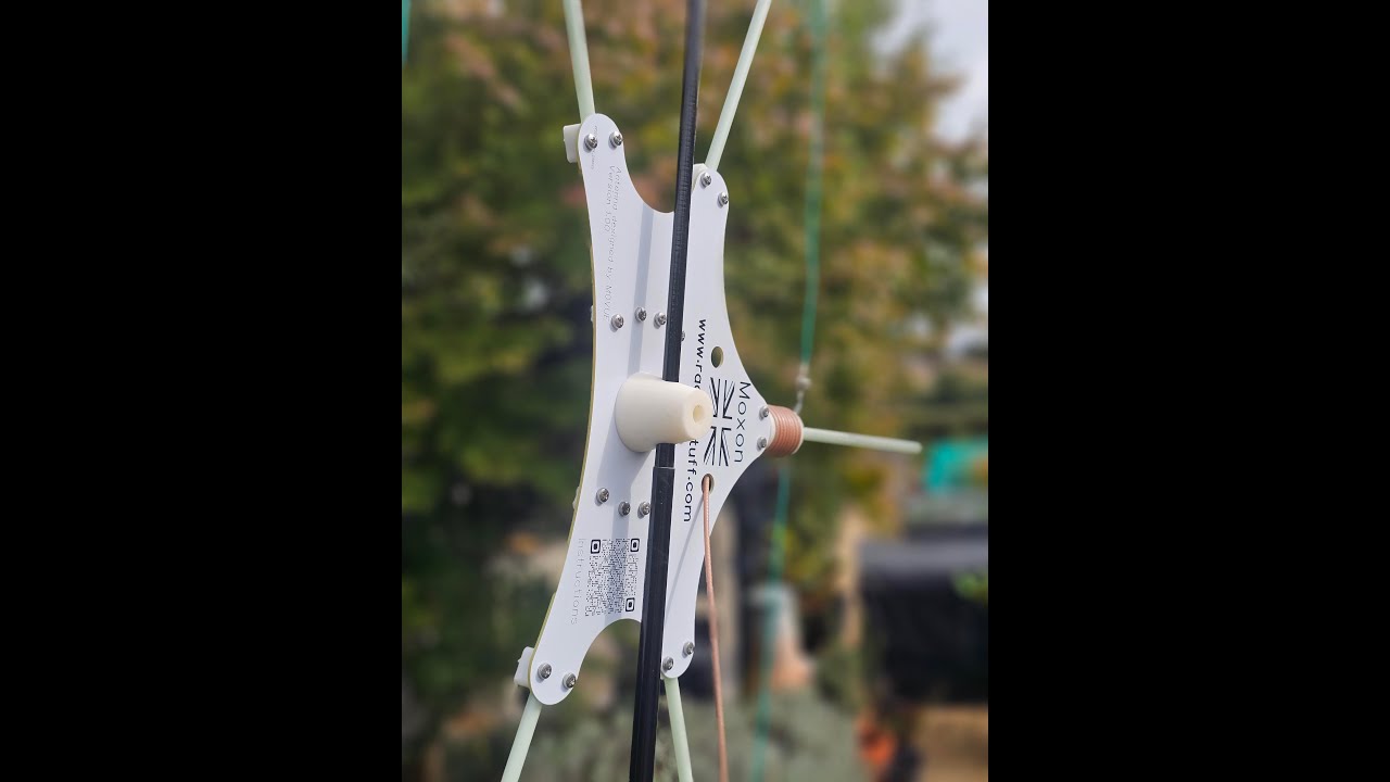 145 Alive 2m Moxon to Devon 5w handheld from West Sussex
