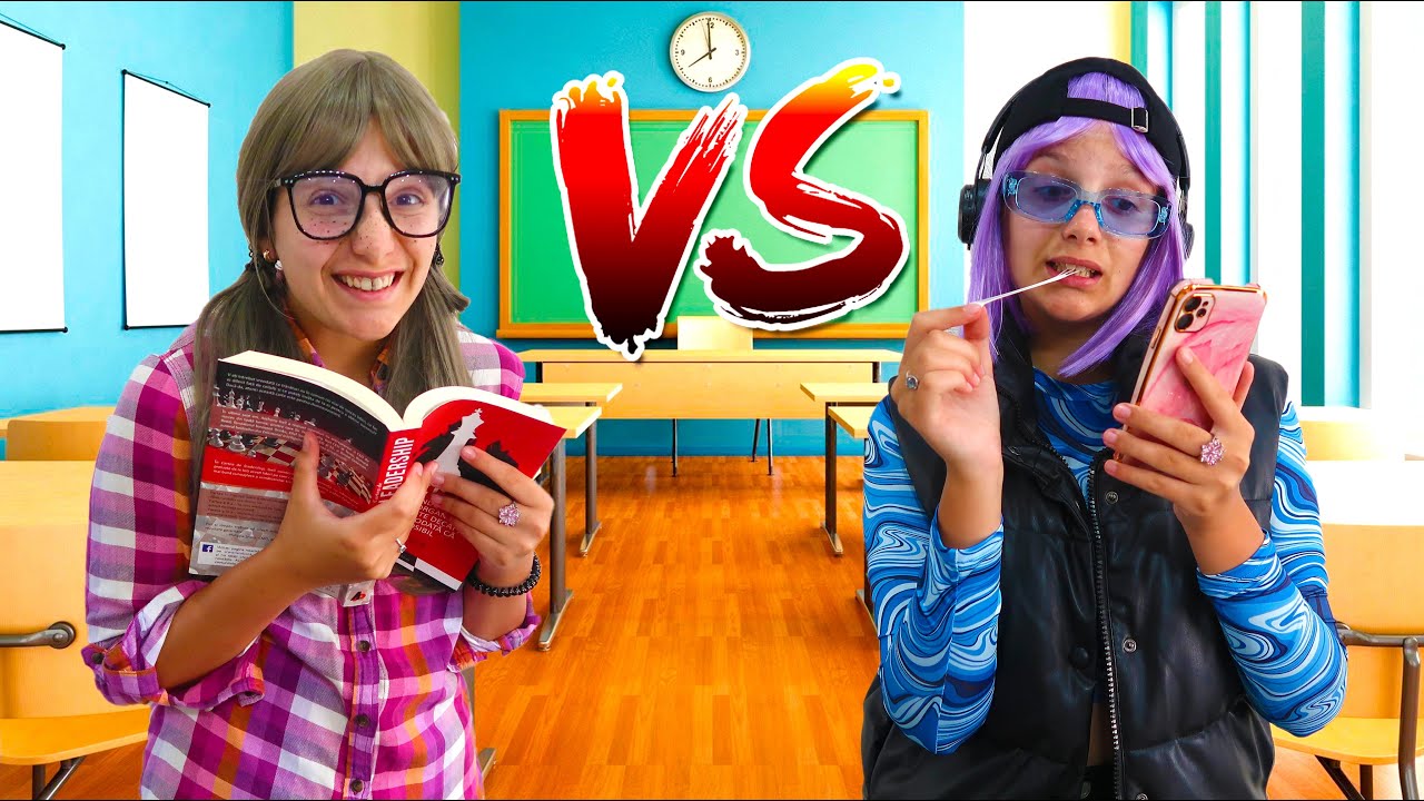 Fata Desteapta VS Proasta la Scoala